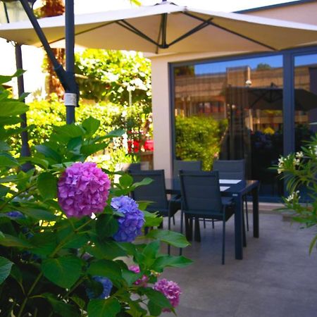 Stay In The Very Heart Of Porec - 50M To The Beach Poreč Exterior foto