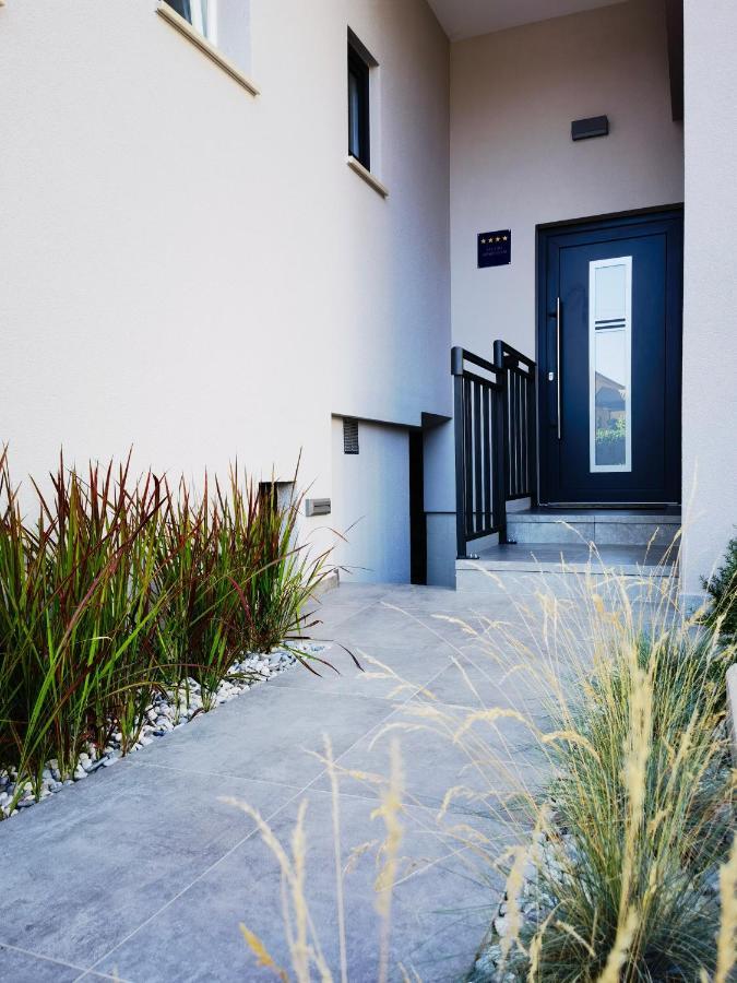 Stay In The Very Heart Of Porec - 50M To The Beach Poreč Exterior foto