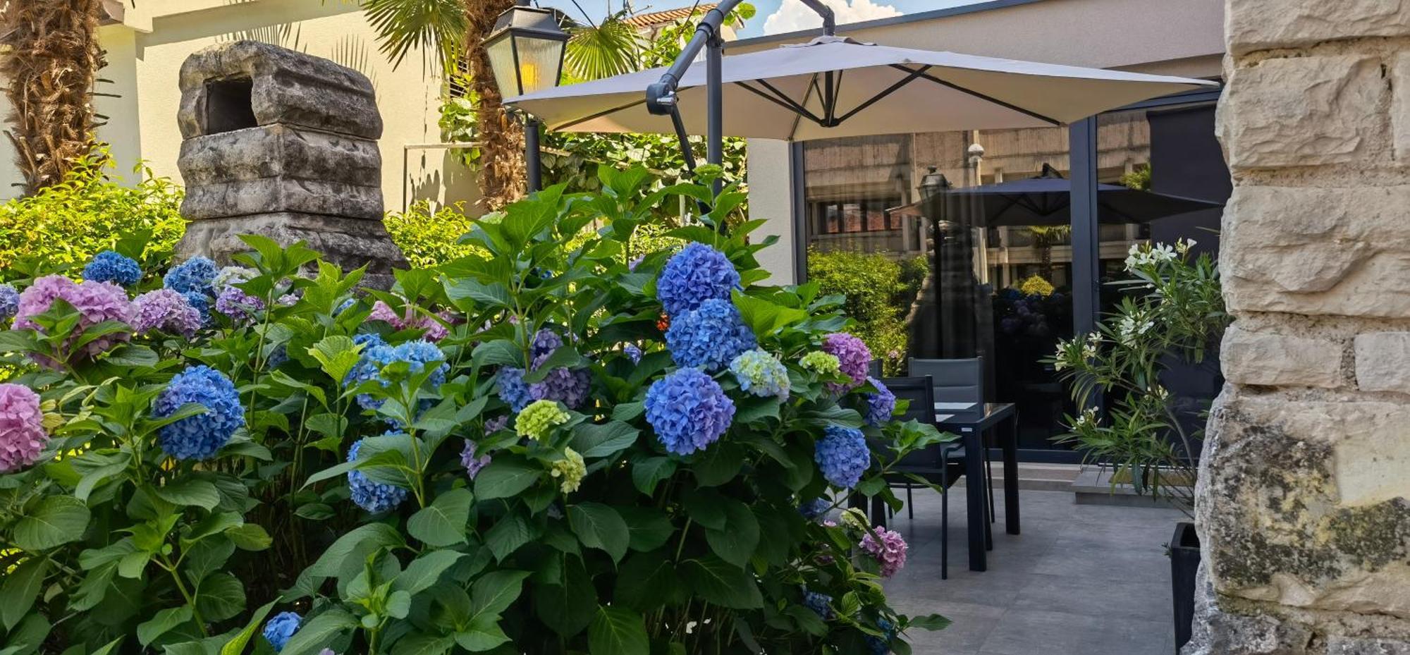 Stay In The Very Heart Of Porec - 50M To The Beach Poreč Exterior foto